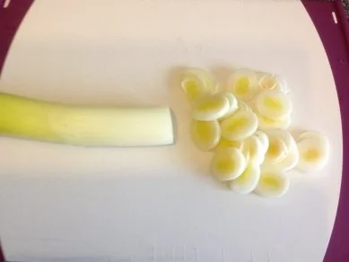 Rezept: Kartoffel - Champignon - Suppe mit Räucherlachs Bild Nr. 3 Kartoffel - Champignon - Suppe mit Räucherlachs - Rezept - Bild Nr. 3