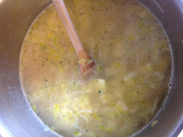 Kartoffel Champignon Suppe mit Räucherlachs - einfach - von nannsi