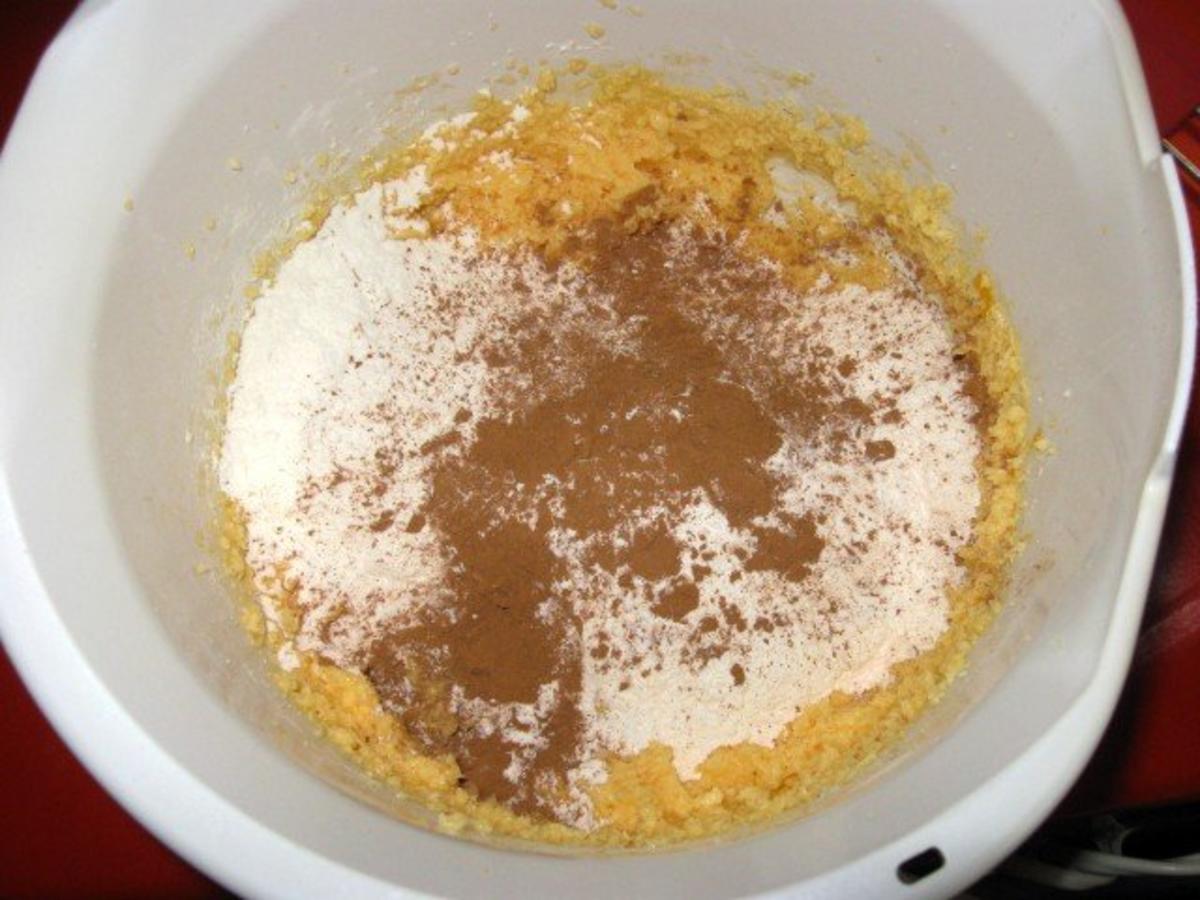 Kirsch - Schoko - Kuchen mit Nüssen - Rezept - Bild Nr. 5