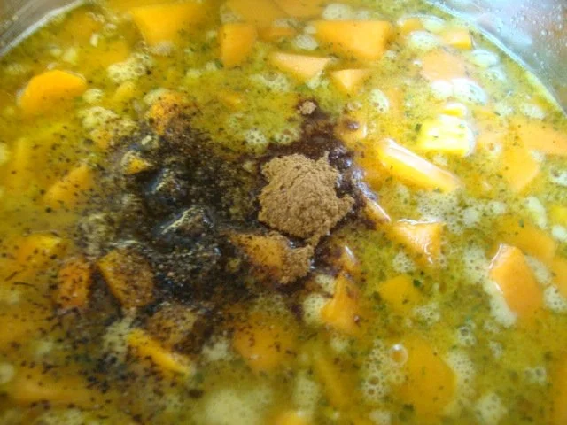 Rezept: einfache Kürbissuppe nach "SuppenGeniesser Art" Bild Nr. 6 einfache Kürbissuppe nach "SuppenGeniesser Art" - Rezept - Bild Nr. 6