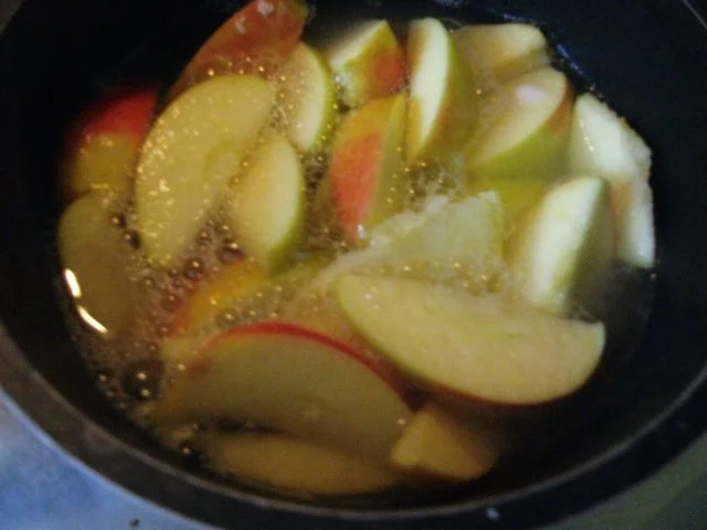 Süße Mahlzeit -fluffige Eierkuchen mit Apfelpudding - Rezept - Bild Nr. 3