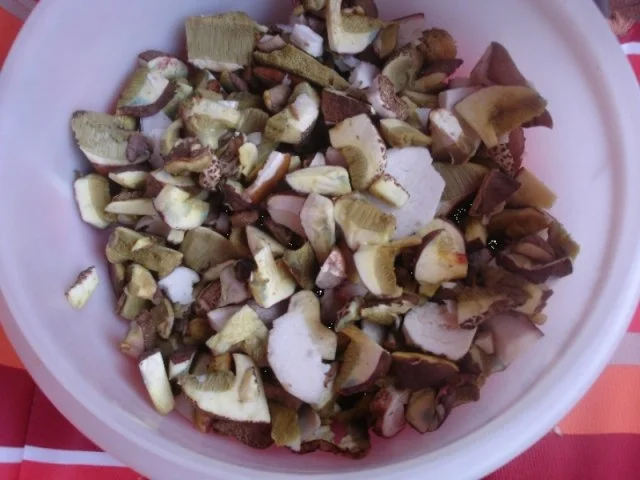 Rezept: Waldpilze auf Kürbiskernbrot Bild Nr. 5 Waldpilze auf Kürbiskernbrot - Rezept - Bild Nr. 5