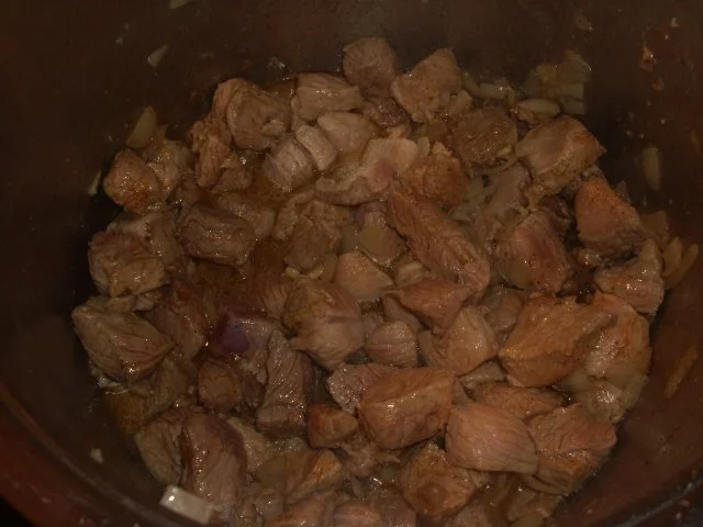 Rezept: Hokkaido gefüllt mit Pilz-Gulasch Bild Nr. 3 Hokkaido gefüllt mit Pilz-Gulasch - Rezept - Bild Nr. 3