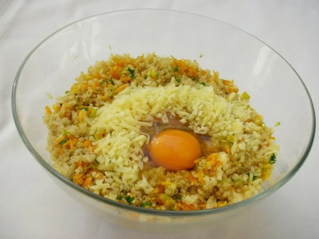 Rezept: Quinoa - Bällchen im Speckkörbchen auf Rahm - Wirsing Bild Nr. 5 Quinoa - Bällchen im Speckkörbchen auf Rahm - Wirsing - Rezept - Bild Nr. 5