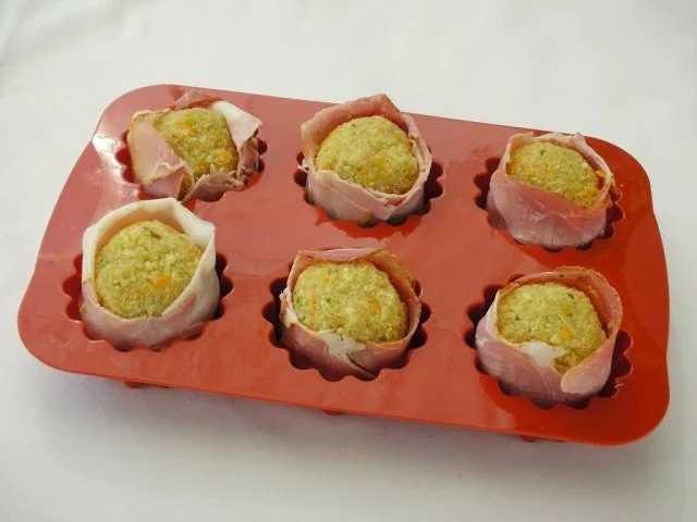 Rezept: Quinoa - Bällchen im Speckkörbchen auf Rahm - Wirsing Bild Nr. 8 Quinoa - Bällchen im Speckkörbchen auf Rahm - Wirsing - Rezept - Bild Nr. 8