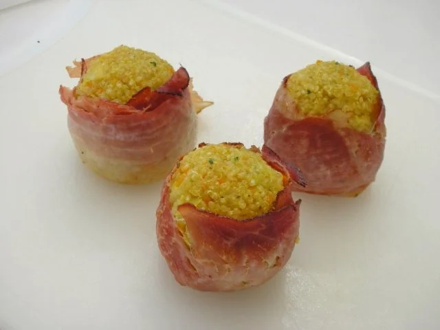 Rezept: Quinoa - Bällchen im Speckkörbchen auf Rahm - Wirsing Bild Nr. 9 Quinoa - Bällchen im Speckkörbchen auf Rahm - Wirsing - Rezept - Bild Nr. 9