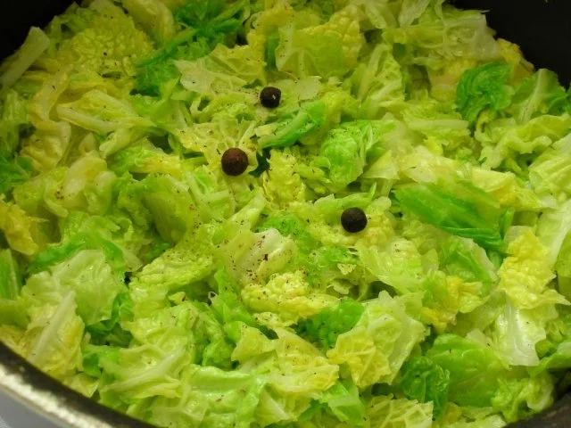 Rezept: Quinoa - Bällchen im Speckkörbchen auf Rahm - Wirsing Bild Nr. 11 Quinoa - Bällchen im Speckkörbchen auf Rahm - Wirsing - Rezept - Bild Nr. 11