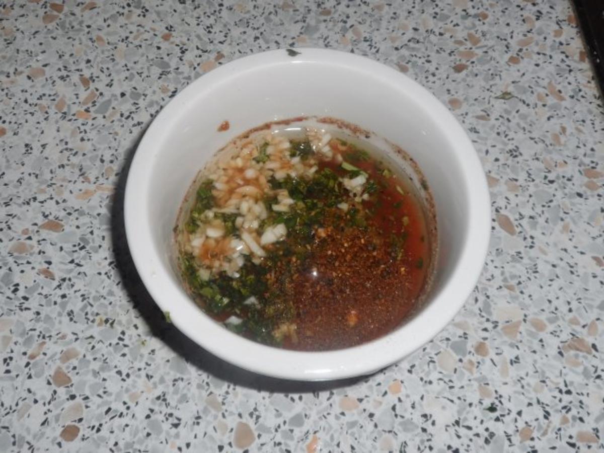 Pikanter Champignonsalat mit Feta und Kräuter Honig Senf Dressing ...