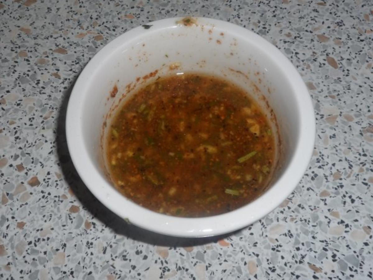 Pikanter Champignonsalat mit Feta und Kräuter Honig Senf Dressing ...