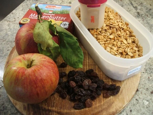 Dessert: Überbackene Äpfel auf Himbeersoße - Rezept - Bild Nr. 2