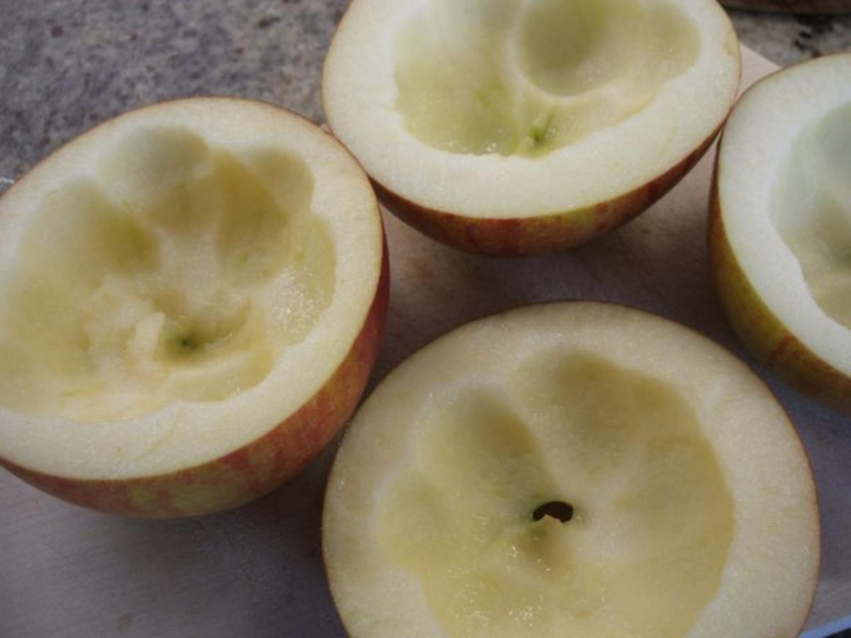 Dessert: Überbackene Äpfel auf Himbeersoße - Rezept - Bild Nr. 4