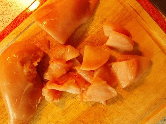 Rezept: Ragout von der Hühnerbrust mit Bandnudeln Bild Nr. 4 Ragout von der Hühnerbrust mit Bandnudeln - Rezept - Bild Nr. 4