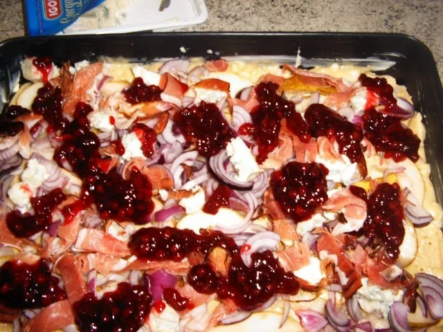 Rezept: Birnen -Zwiebelkuchen Bild Nr. 9 Birnen -Zwiebelkuchen - Rezept - Bild Nr. 9