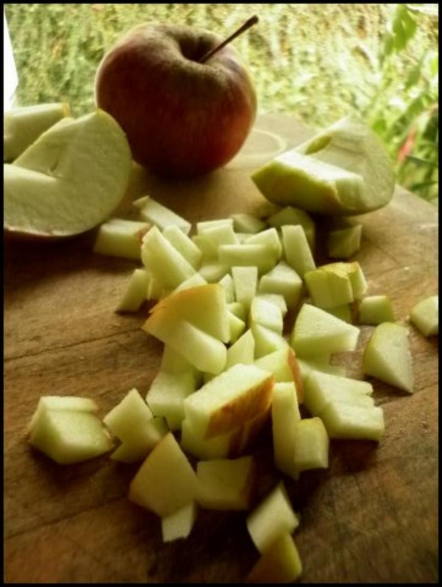 Kartoffelköße mit Pilzfüllung, gebratenen Äpfeln und Hexensoße - Rezept - Bild Nr. 13
