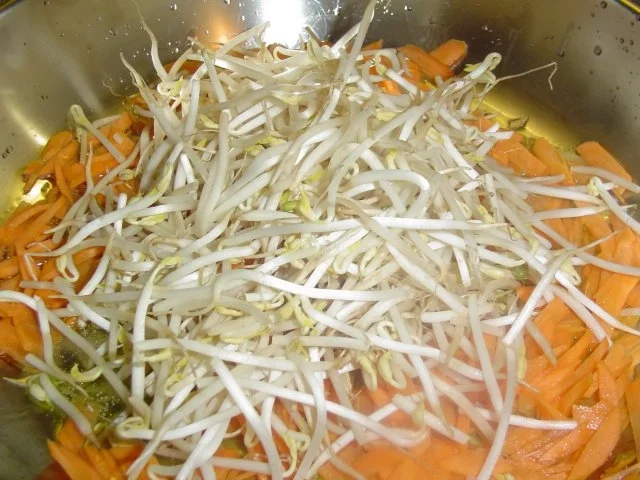 Gebratene Nudeln - Rezept - Bild Nr. 5