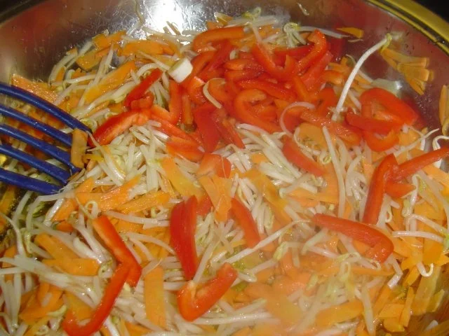 Gebratene Nudeln - Rezept - Bild Nr. 6