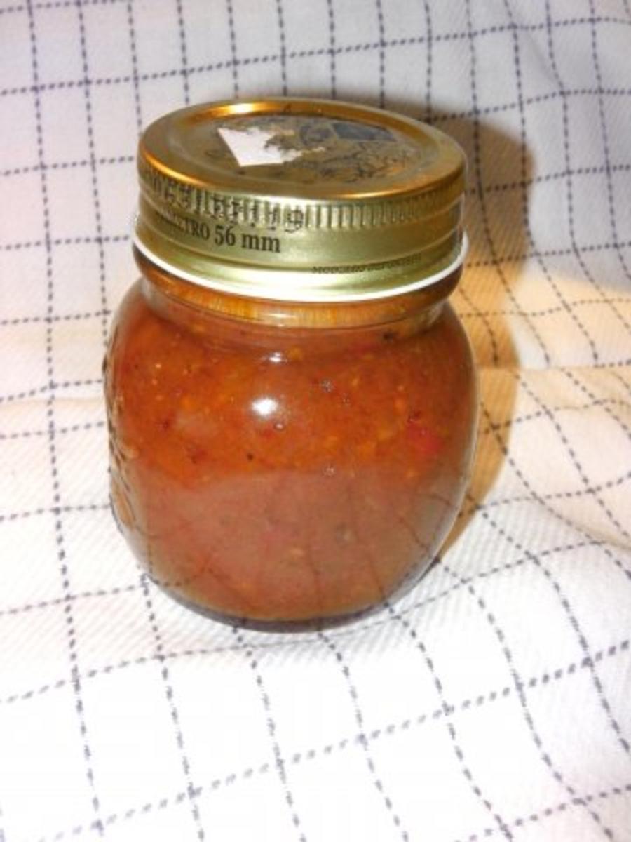 Feurige ungarische Gulasch Würzpaste (Gulyáskrém) - Rezept - kochbar.de