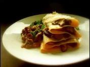 Offene Pilzlasagne mit Hohlfüßen und Maronen - Rezept