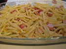 bunter Nudelauflauf mit Würstchen - Rezept