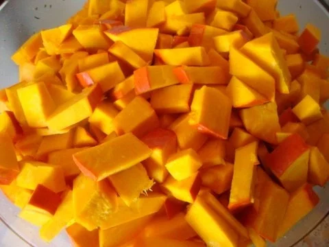 Kürbis Suppe auf Sauermilch-Apfelbasis - Rezept - Bild Nr. 4