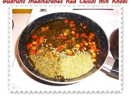 Rezept: Öl: Mediteranes Chiliöl mit Knobi Bild Nr. 5 Öl: Mediteranes Chiliöl mit Knobi - Rezept - Bild Nr. 5