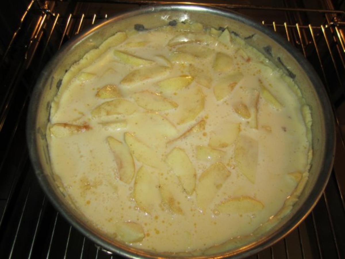 Schweizer Apfelkuchen mit Sahneguss - Rezept - Bild Nr. 5