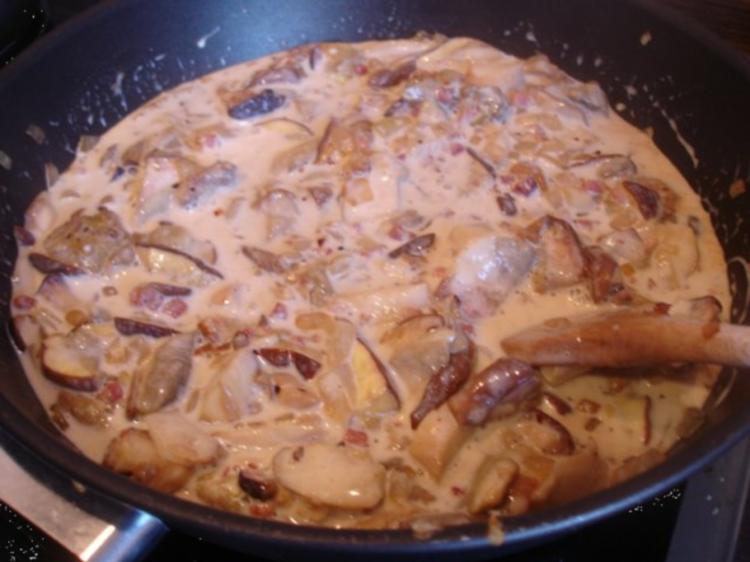 Spaghettinis mit Waldpilzsauce - Rezept - kochbar.de