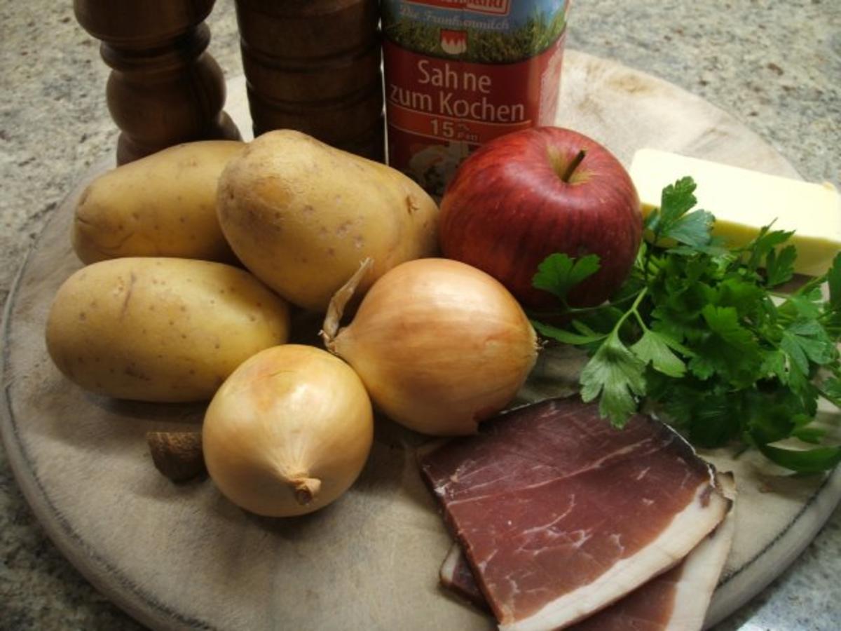 Kartoffeln: Fruchtiger Kartoffelbrei mit Zwiebel-Speck-Krönung - Rezept - Bild Nr. 2