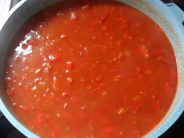 Würzige Vier-Käse-Lasagne mit Würstchen und Paprika - Rezept - Bild Nr. 8