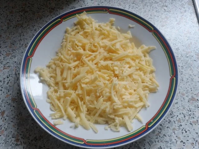 Würzige Vier-Käse-Lasagne mit Würstchen und Paprika - Rezept - Bild Nr. 10