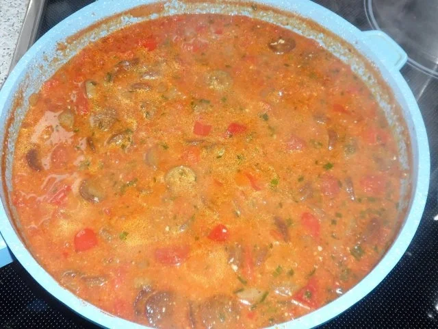 Würzige Vier-Käse-Lasagne mit Würstchen und Paprika - Rezept - Bild Nr. 11