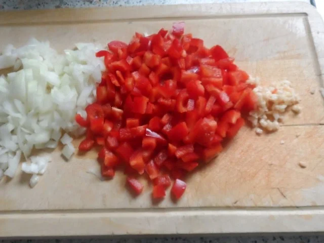 Würzige Vier-Käse-Lasagne mit Würstchen und Paprika - Rezept - Bild Nr. 4