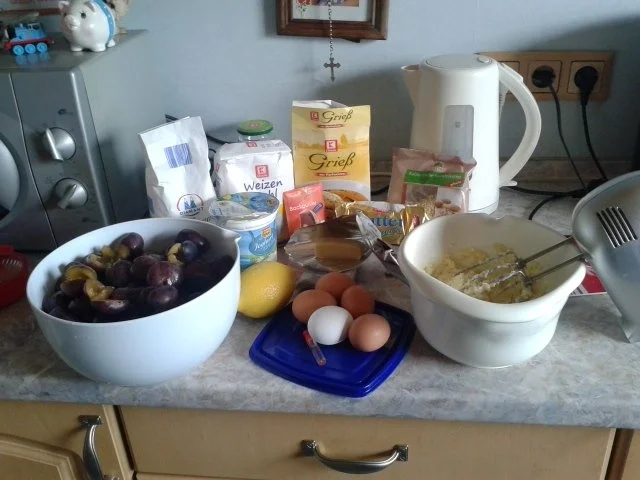 Feiner Pflaumenkuchen mit Marzipanboden - Rezept - Bild Nr. 2