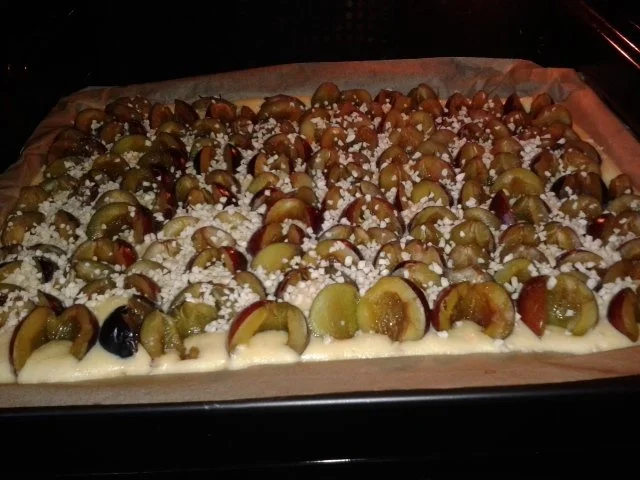 Feiner Pflaumenkuchen mit Marzipanboden - Rezept - Bild Nr. 5