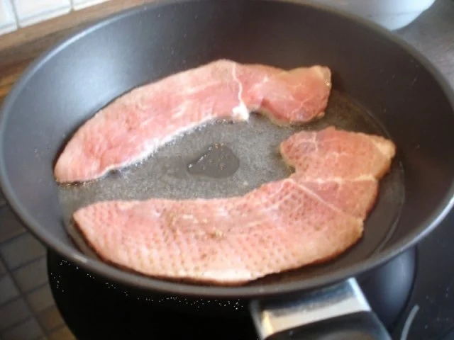 Schnitzel mit Käsesauce nach Ivanka - Rezept - Bild Nr. 4