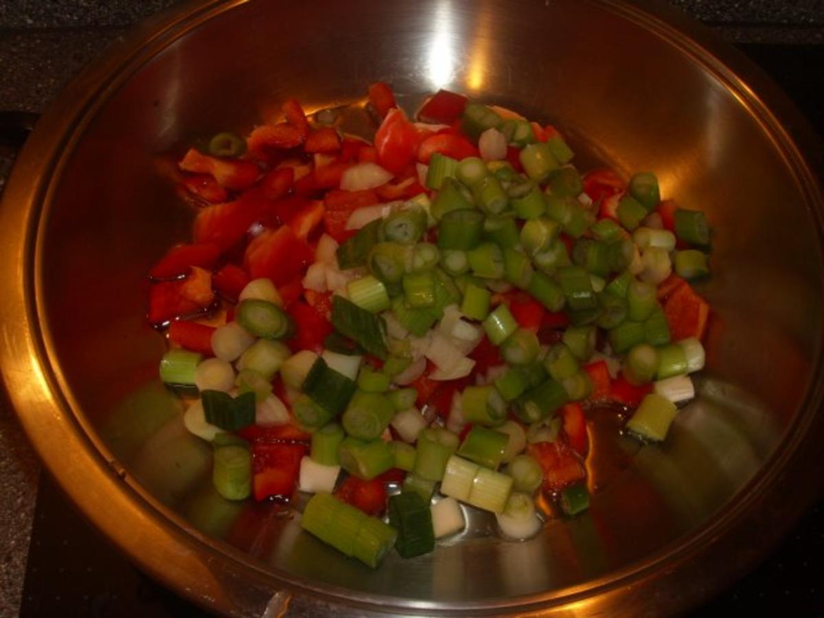 Panierter Feta mit Tomaten-Paprika Gemüse - Rezept - Bild Nr. 3