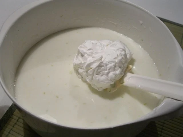 Rezept: Buttermelk-Lemon-Cake Bild Nr. 2 Buttermelk-Lemon-Cake - Rezept - Bild Nr. 2