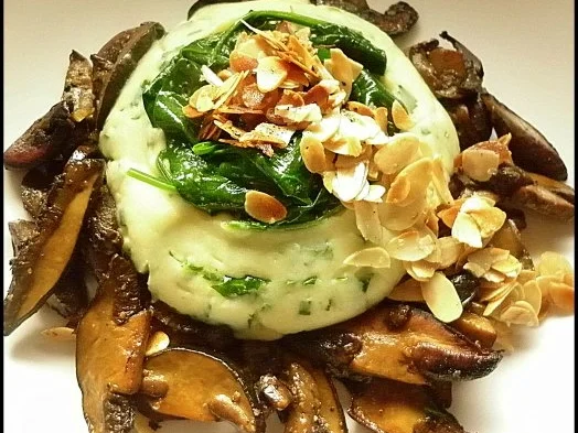 Petersilien-Kartoffelpüree mit Spinat, Salzmandeln  und gebratenen Hexen - Rezept - Bild Nr. 9