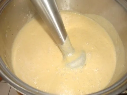 Rezept: Wurzelcremesuppe mit karamellisierten Maronen Bild Nr. 14 Wurzelcremesuppe mit karamellisierten Maronen - Rezept - Bild Nr. 14