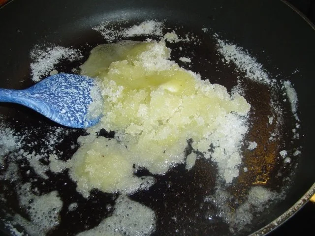 Rezept: Krokantpralinen Bild Nr. 4 Krokantpralinen - Rezept - Bild Nr. 4