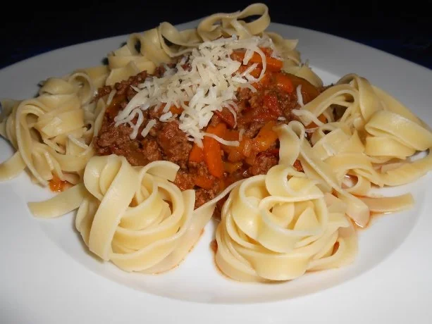 Hackfleischtopf mit Tagliatelle - Rezept