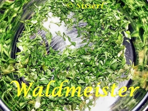Sisserl's - * Waldmeistersirup * - Rezept - Bild Nr. 2