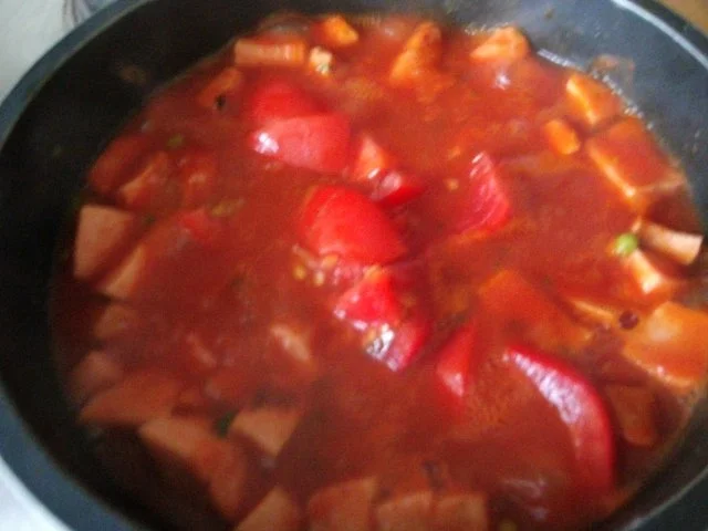 Nudeln mit Geflügelfleischwurst und Tomatensauce - Rezept - Bild Nr. 4