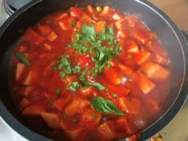 Nudeln mit Geflügelfleischwurst und Tomatensauce - Rezept - Bild Nr. 5