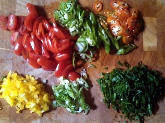 Tomatensalat   " HOT " - Rezept - Bild Nr. 3