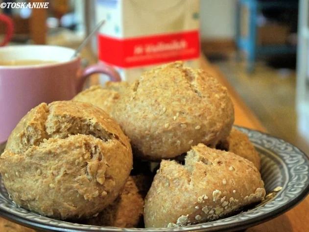 Rezept: Joghurtbrötchen Bild Nr. 8 Joghurtbrötchen - Rezept - Bild Nr. 8