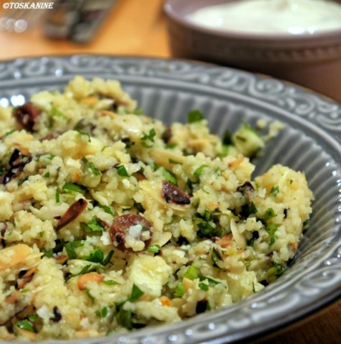 Orientalischer Couscous mit Gewürzjoghurt - Rezept