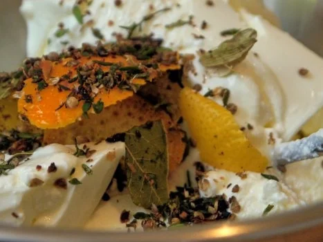 Rezept: Orientalischer Couscous mit Gewürzjoghurt Bild Nr. 5 Orientalischer Couscous mit Gewürzjoghurt - Rezept - Bild Nr. 5