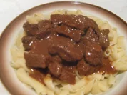 Rezept: Gulasch mit Nudeln - ungarische Kรผche Gulasch mit Nudeln - ungarische Kรผche - Rezept