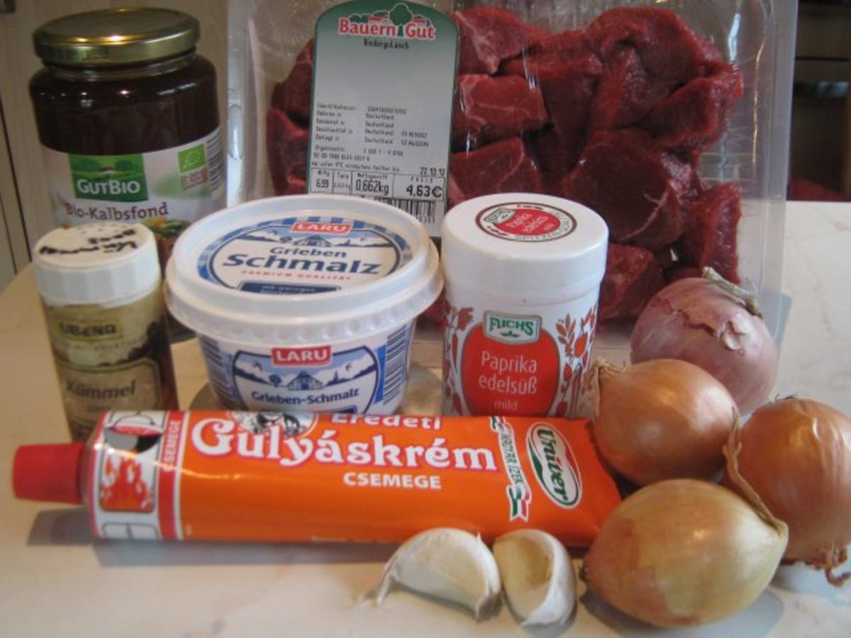 Gulasch mit Nudeln - ungarische Küche - Rezept - Bild Nr. 2
